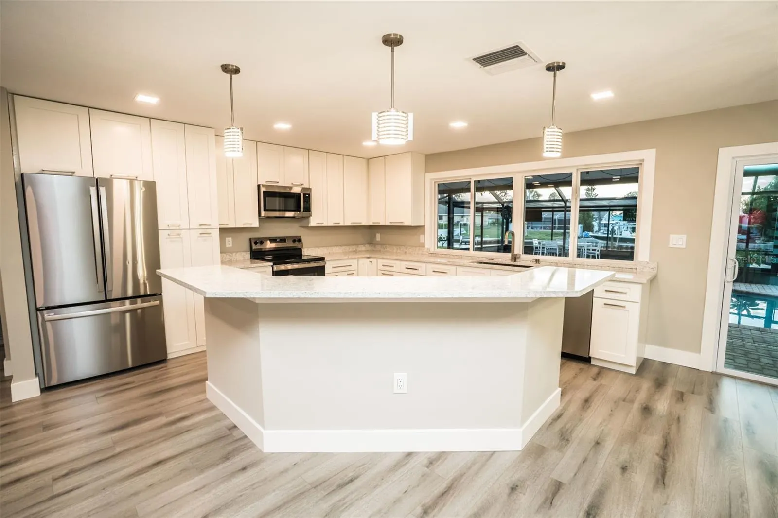 6312 FLAMINGO DR