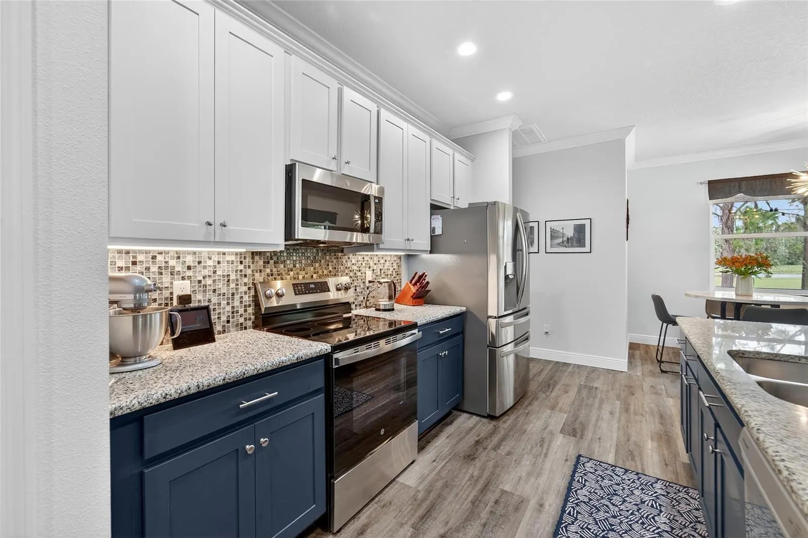 3811 SALIDA DELSOL DR
