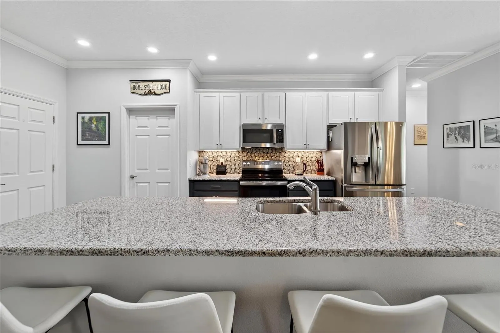 3811 SALIDA DELSOL DR