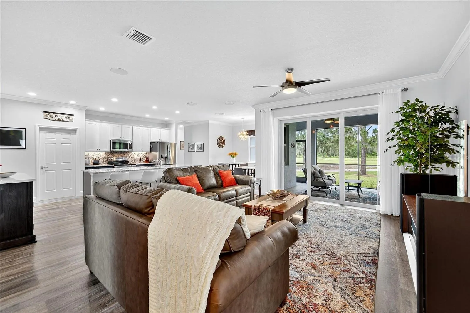 3811 SALIDA DELSOL DR