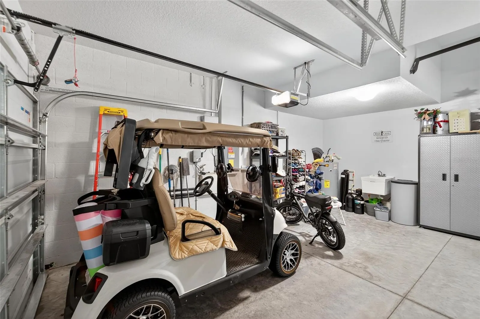 3811 SALIDA DELSOL DR