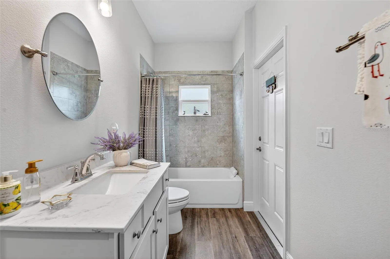 3811 SALIDA DELSOL DR