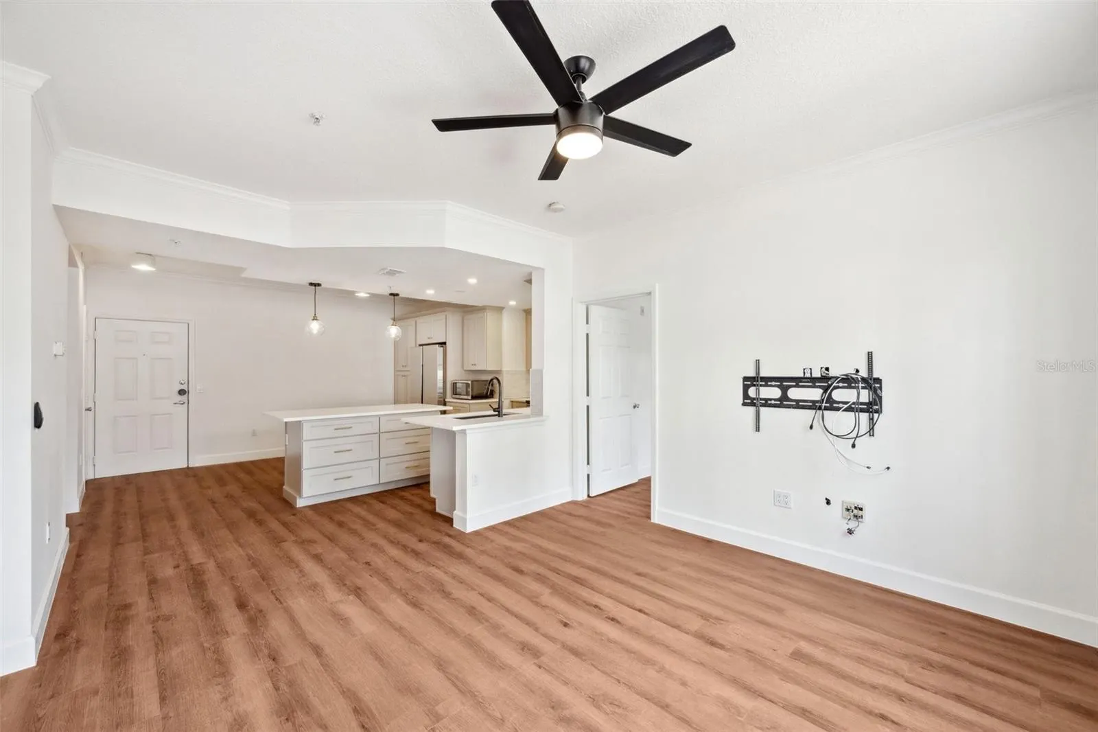 501 KNIGHTS RUN AVE #1206, #1206