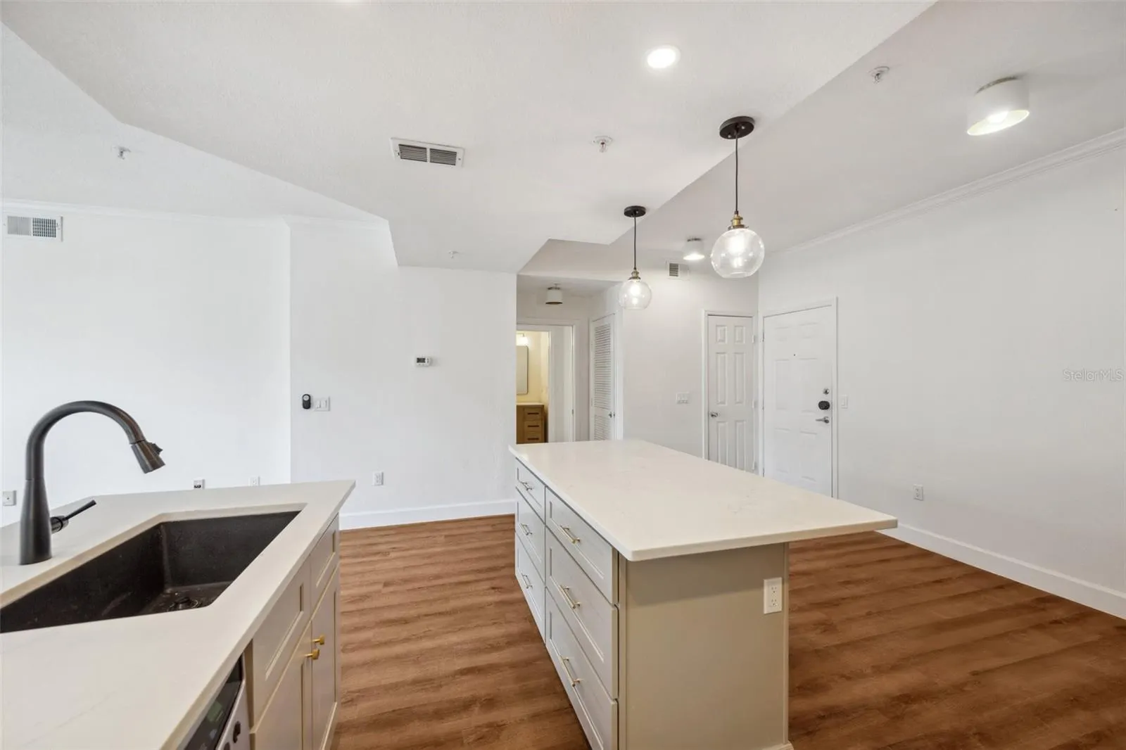 501 KNIGHTS RUN AVE #1206, #1206