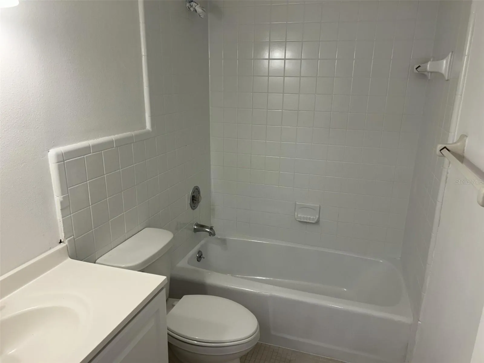 365 CAPRI BLVD