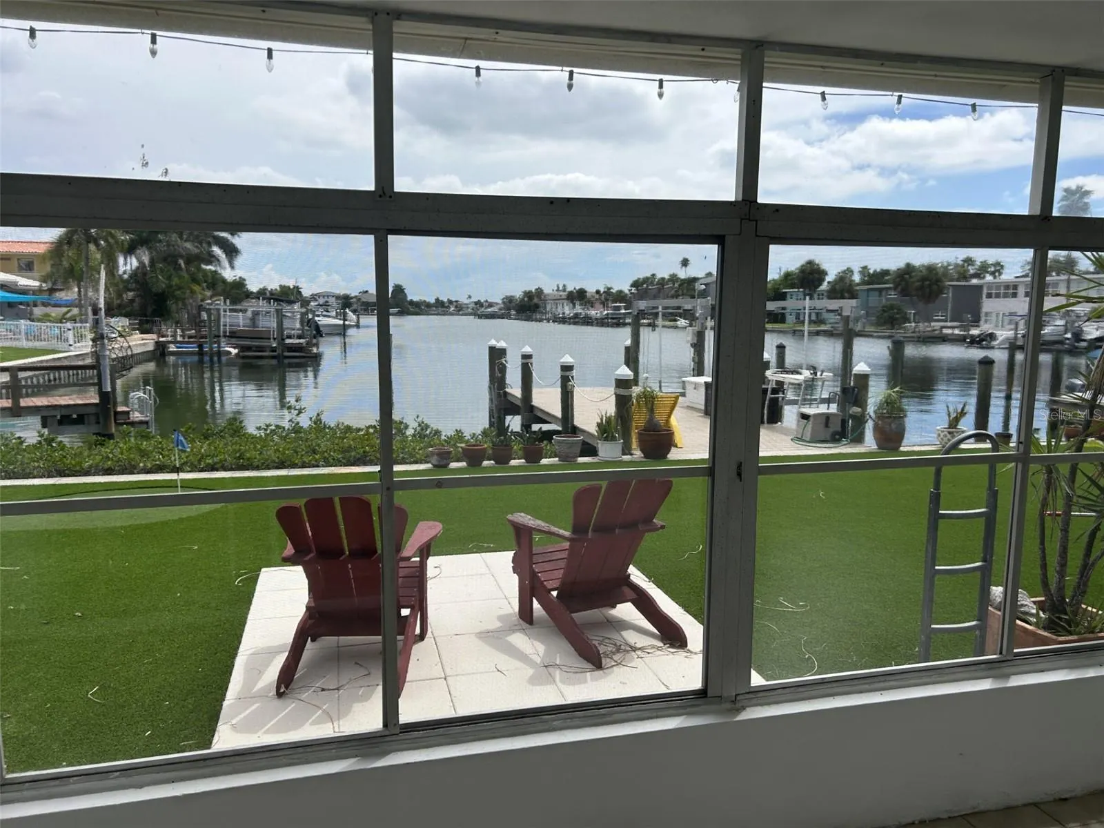 365 CAPRI BLVD