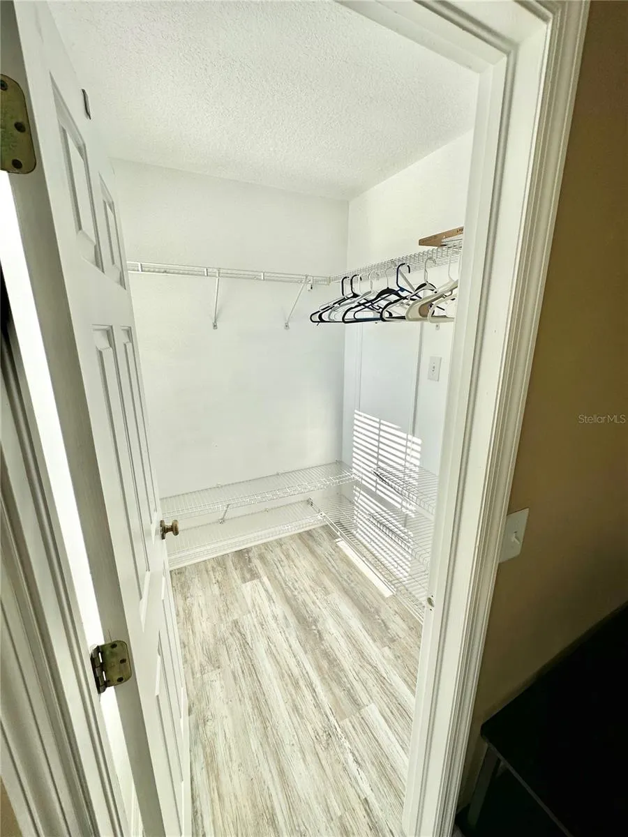 12249 COUNTRY WHITE CIR