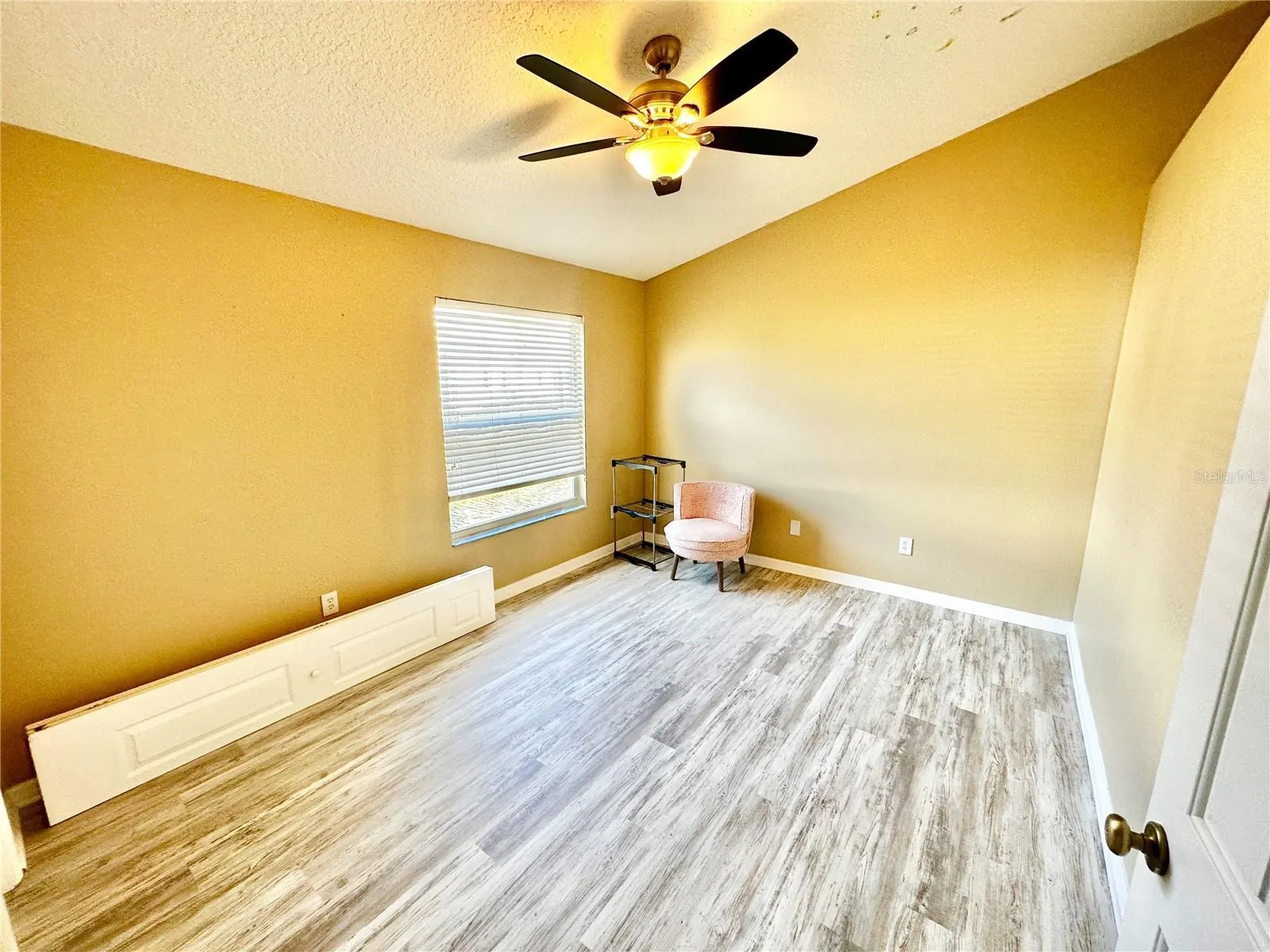 12249 COUNTRY WHITE CIR