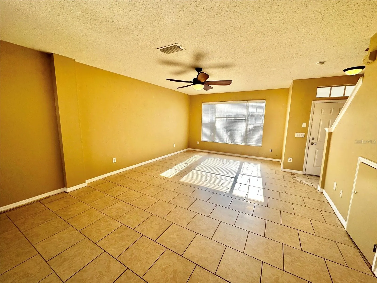 12249 COUNTRY WHITE CIR
