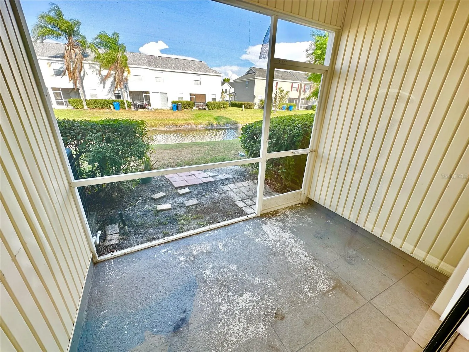 12249 COUNTRY WHITE CIR