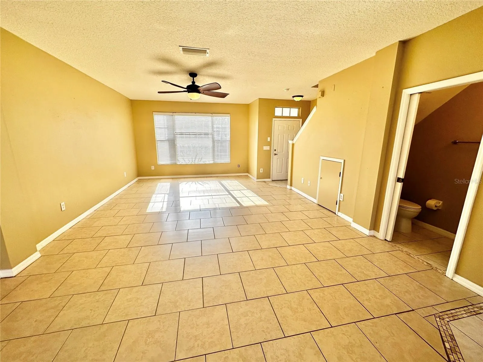 12249 COUNTRY WHITE CIR