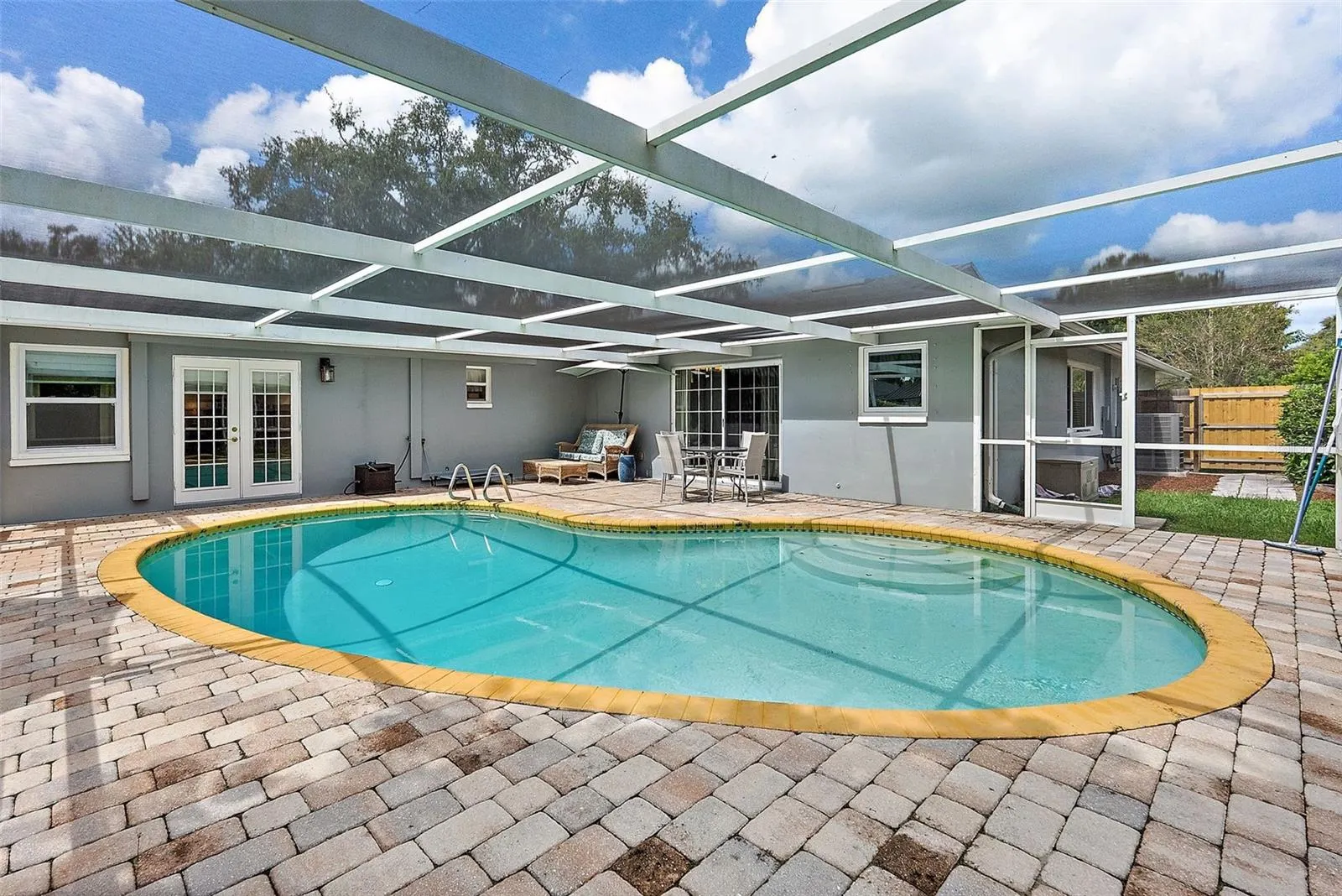 13402 CORDOVA DR