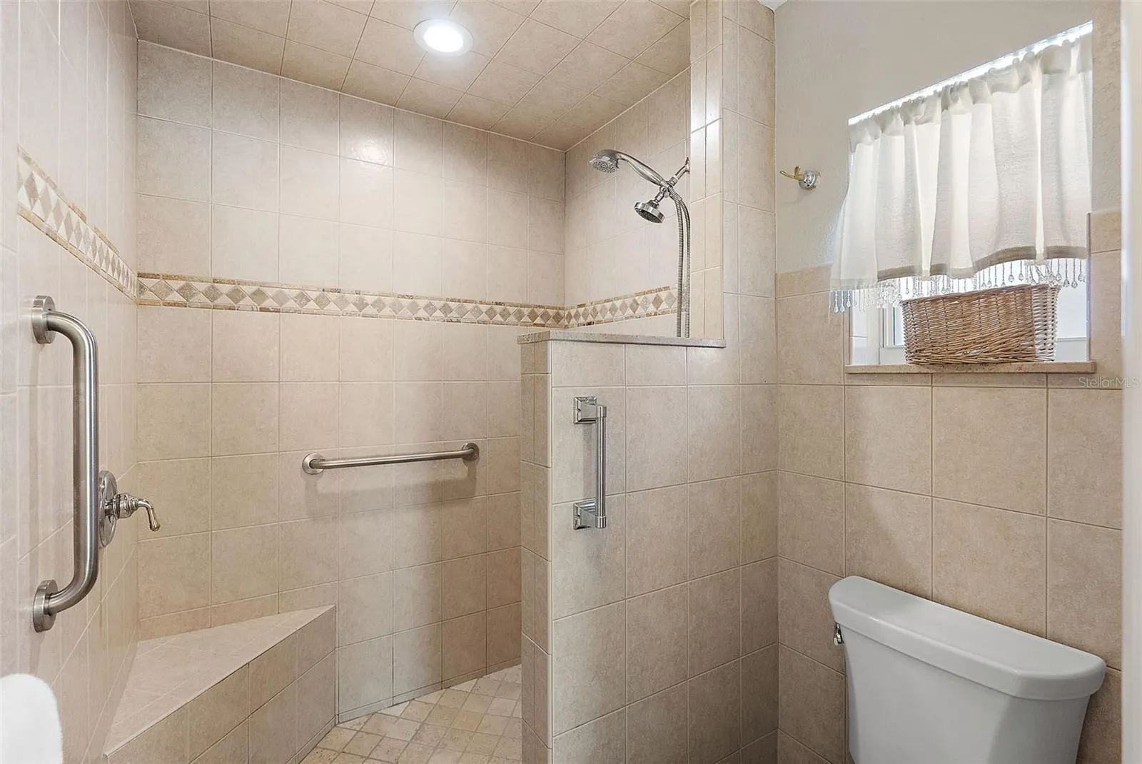13402 CORDOVA DR
