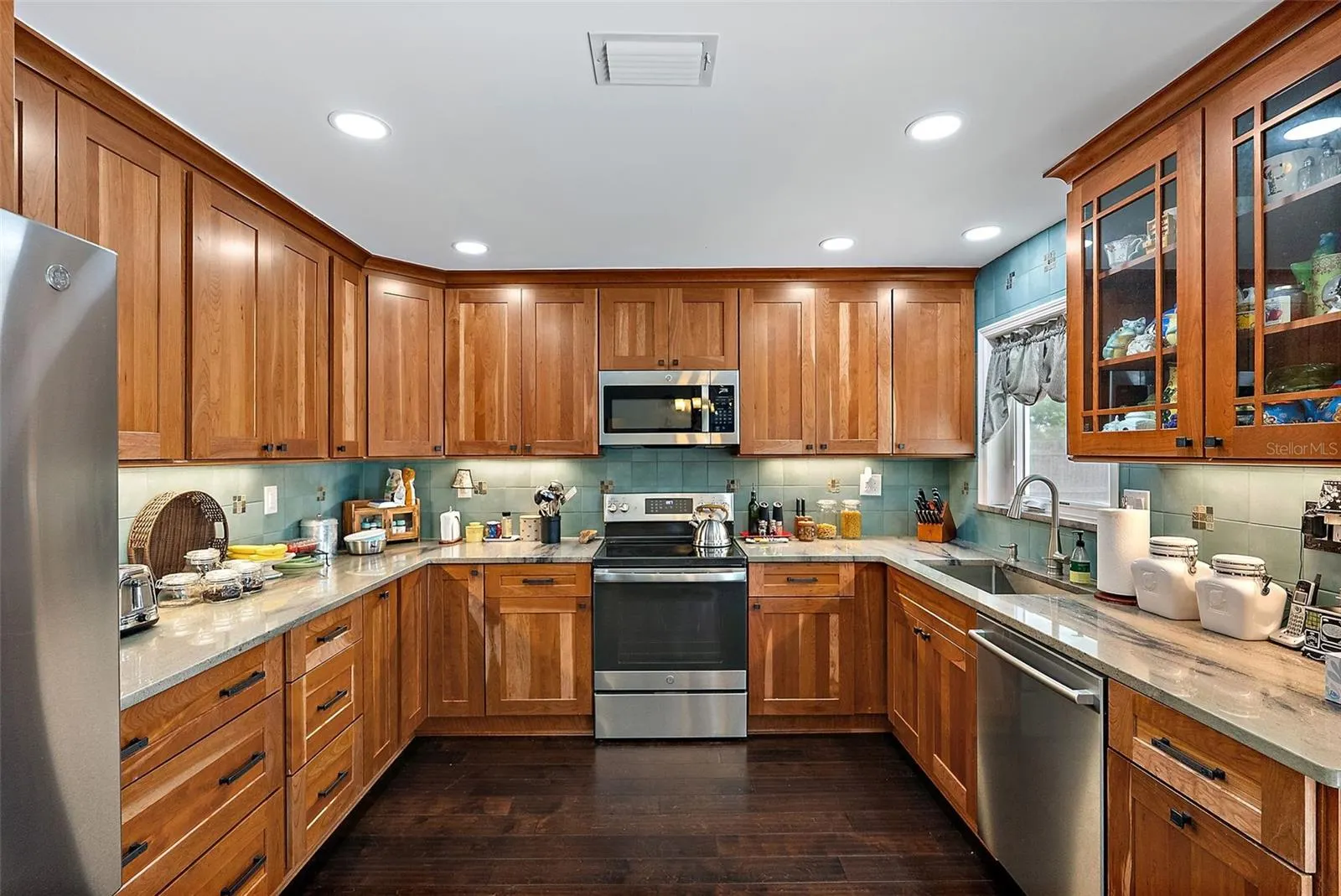 13402 CORDOVA DR