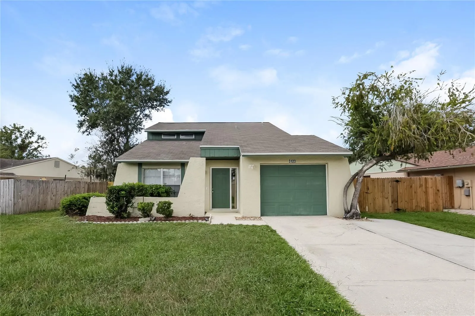 3123 SANDSPUR DR
