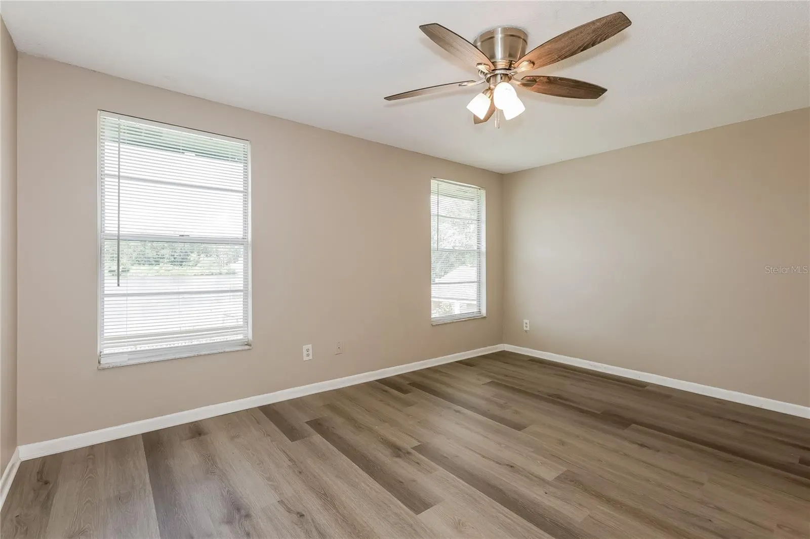 3123 SANDSPUR DR