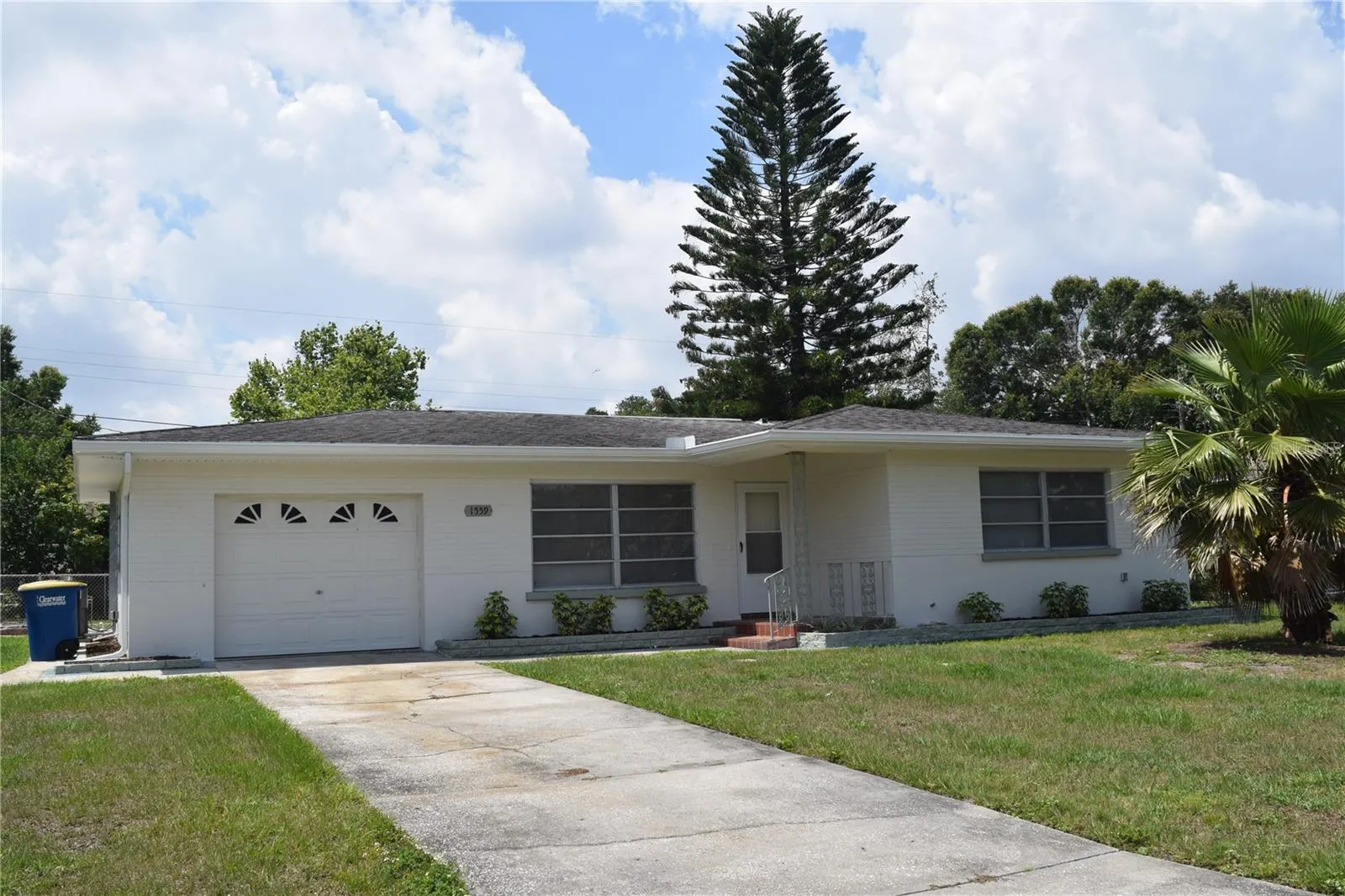 1559 BARRY RD