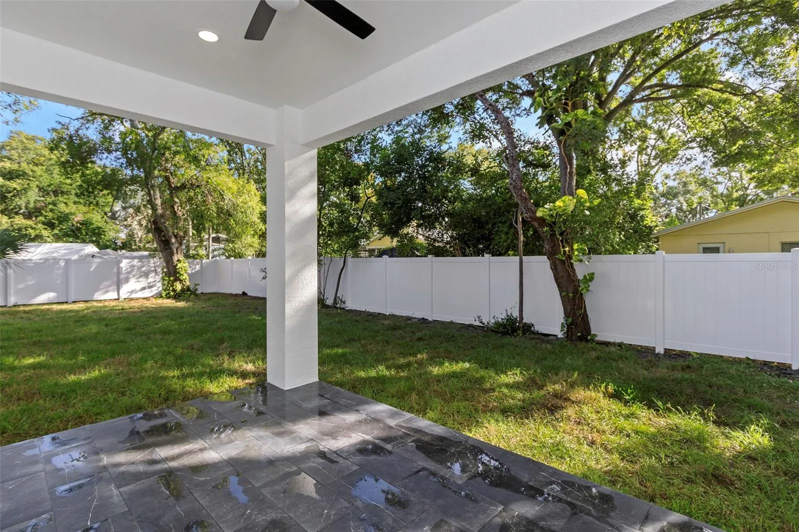 15497 DARIEN WAY