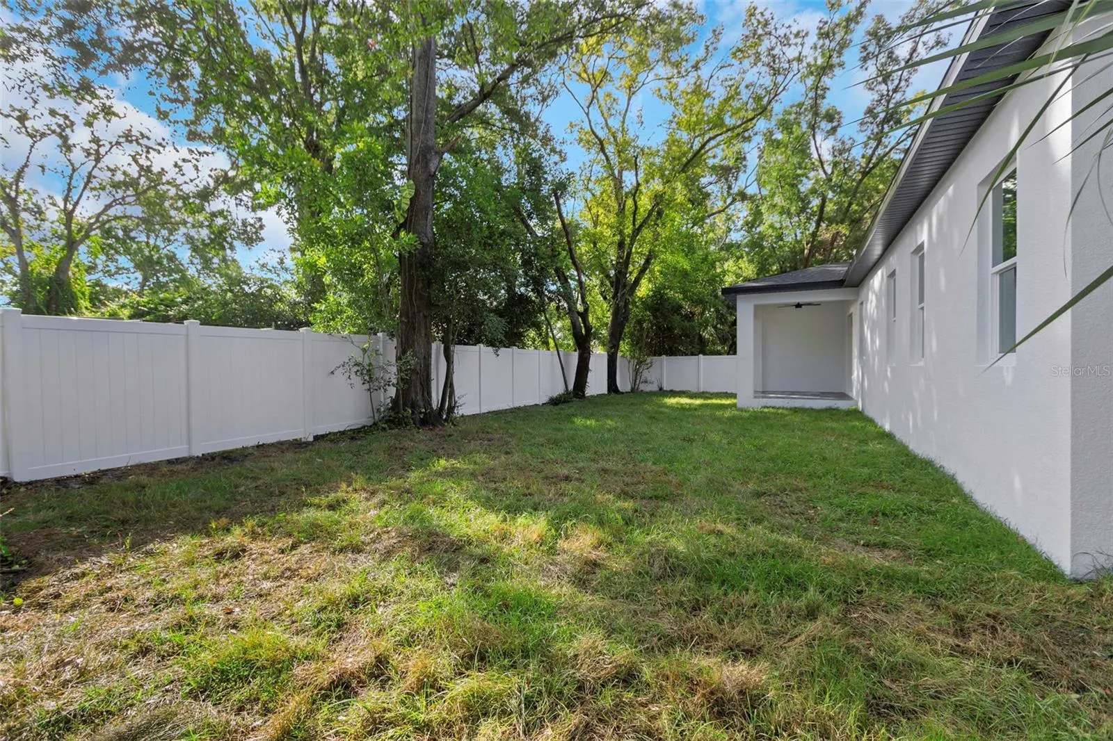 15497 DARIEN WAY