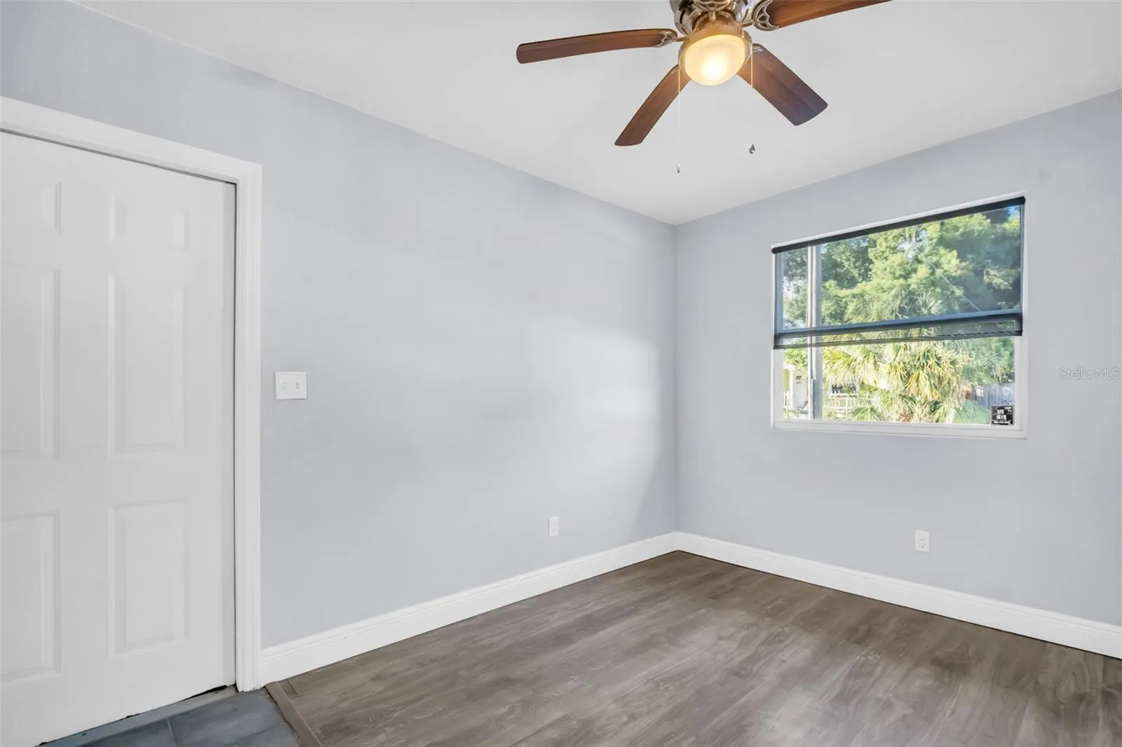 1905 E NEW ORLEANS AVE