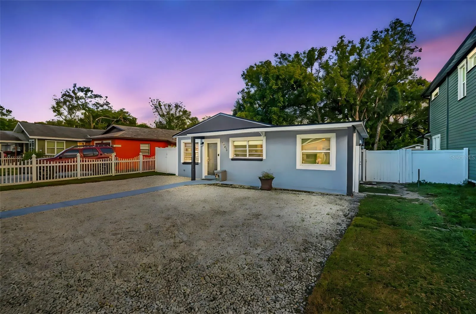 1905 E NEW ORLEANS AVE
