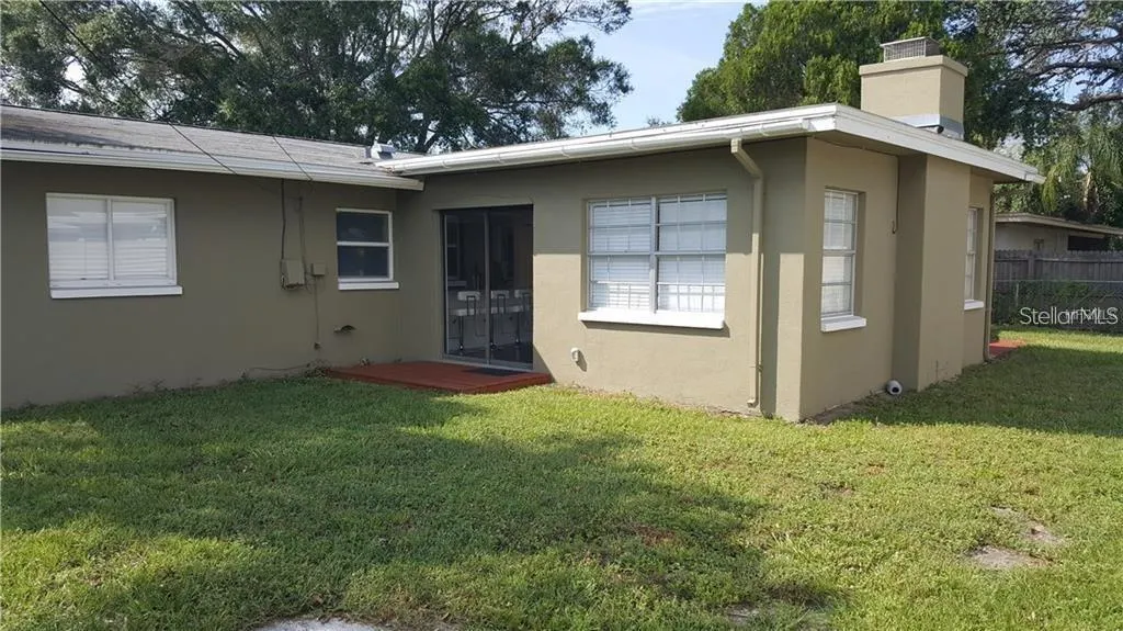 353 SHIRLEY AVE