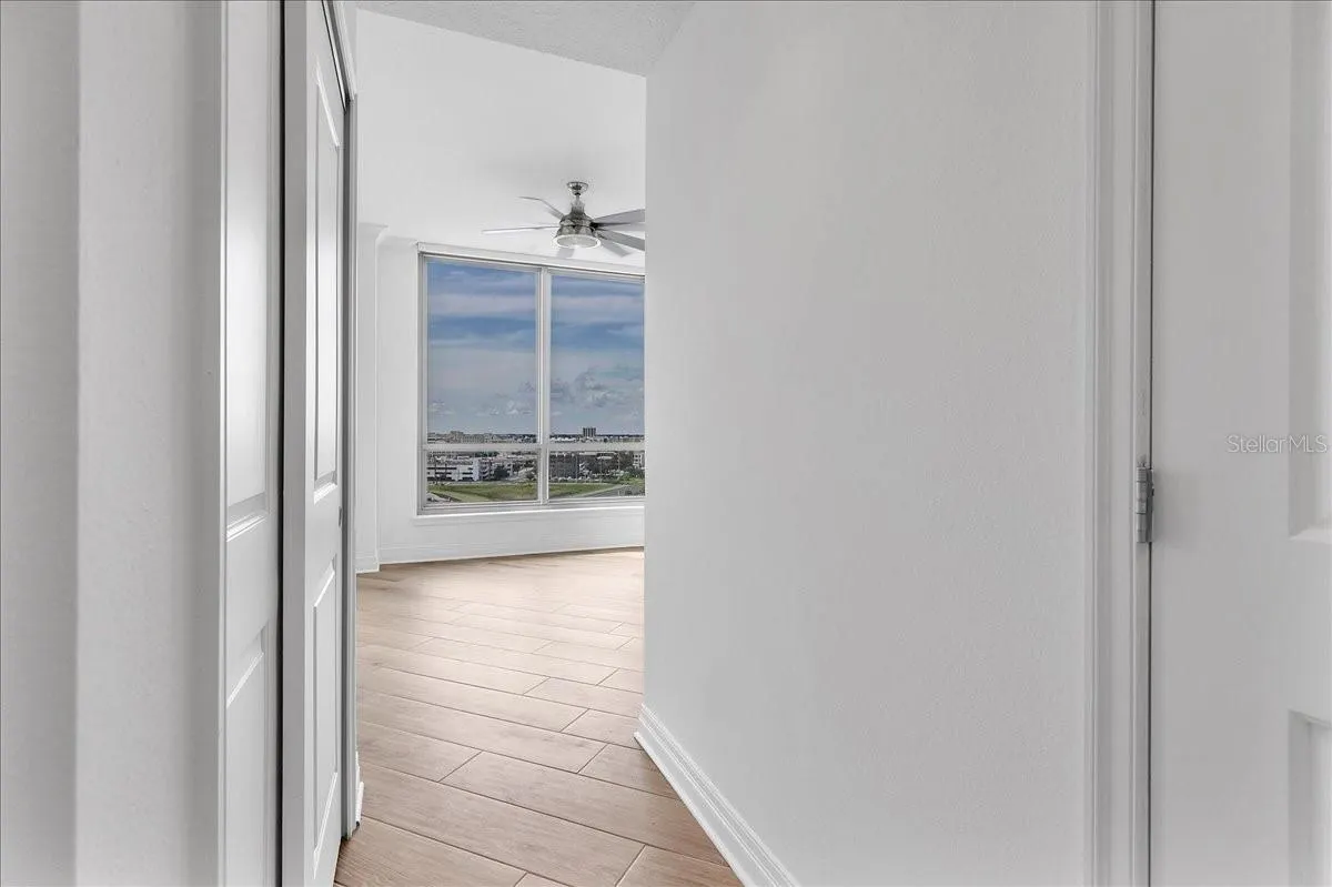 1209 E CUMBERLAND AVE #1102, #1102