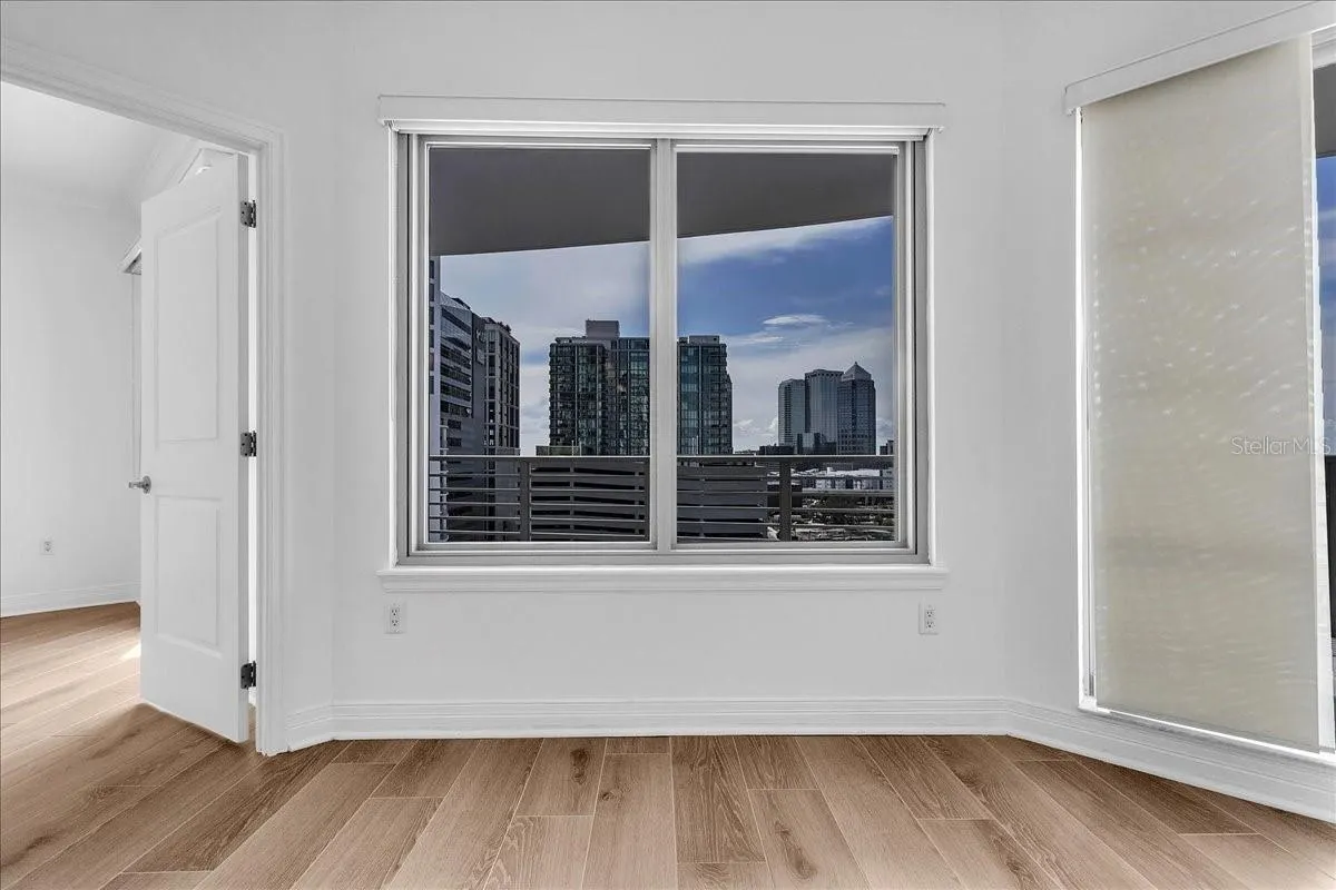 1209 E CUMBERLAND AVE #1102, #1102