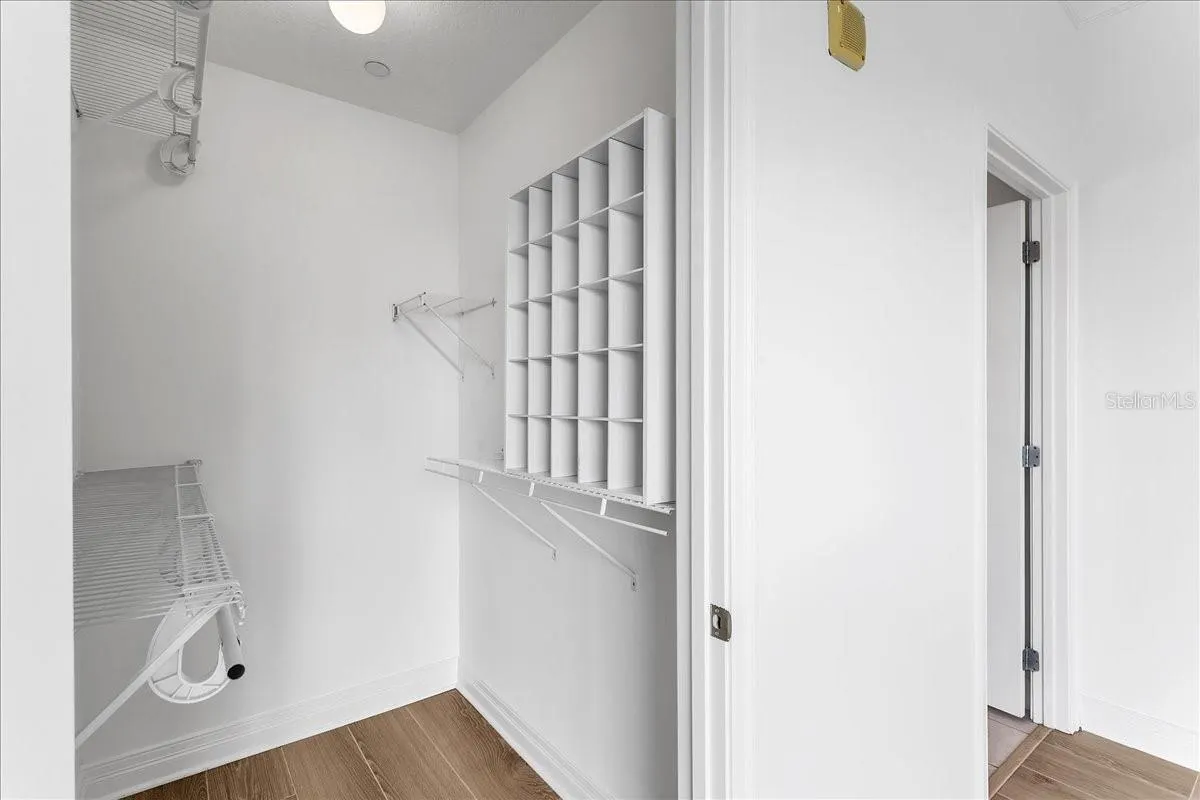 1209 E CUMBERLAND AVE #1102, #1102