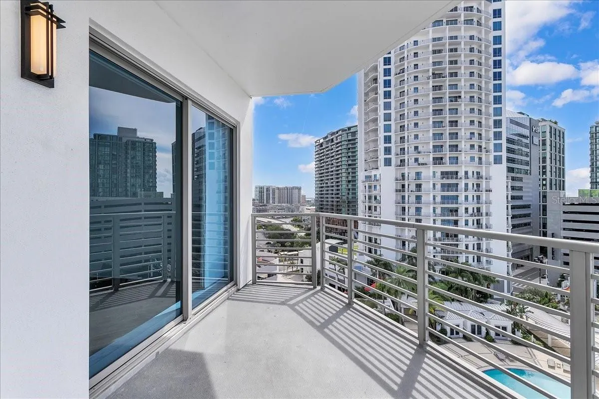 1209 E CUMBERLAND AVE #1102, #1102