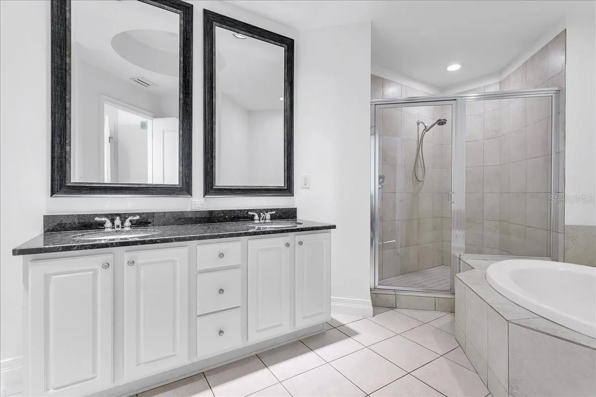 1209 E CUMBERLAND AVE #1102, #1102