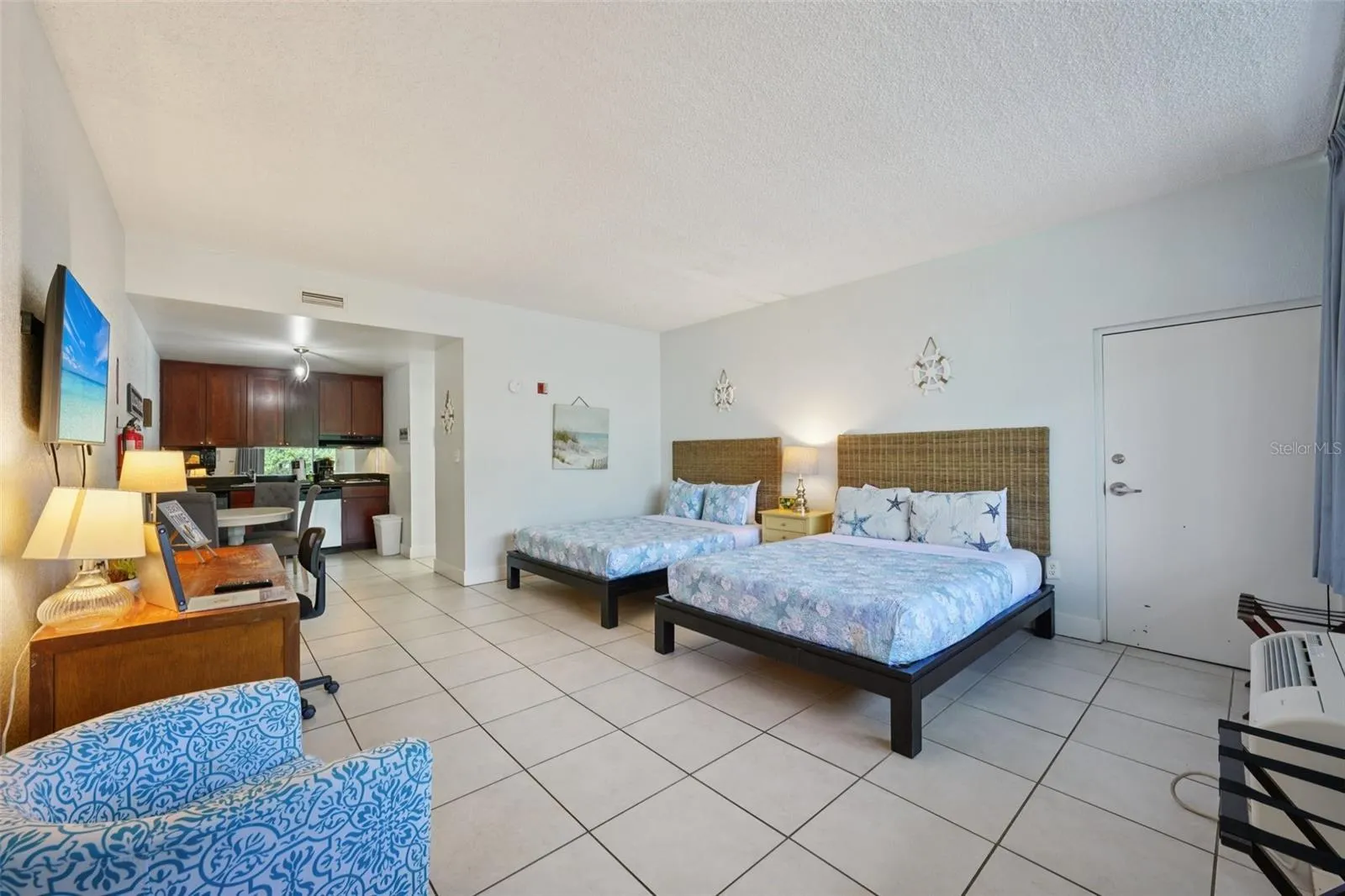 611 DESTINY DR