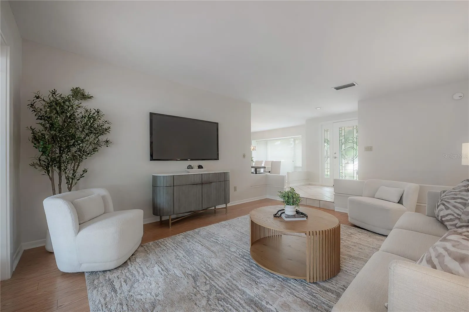 3341 FOXRIDGE CIR