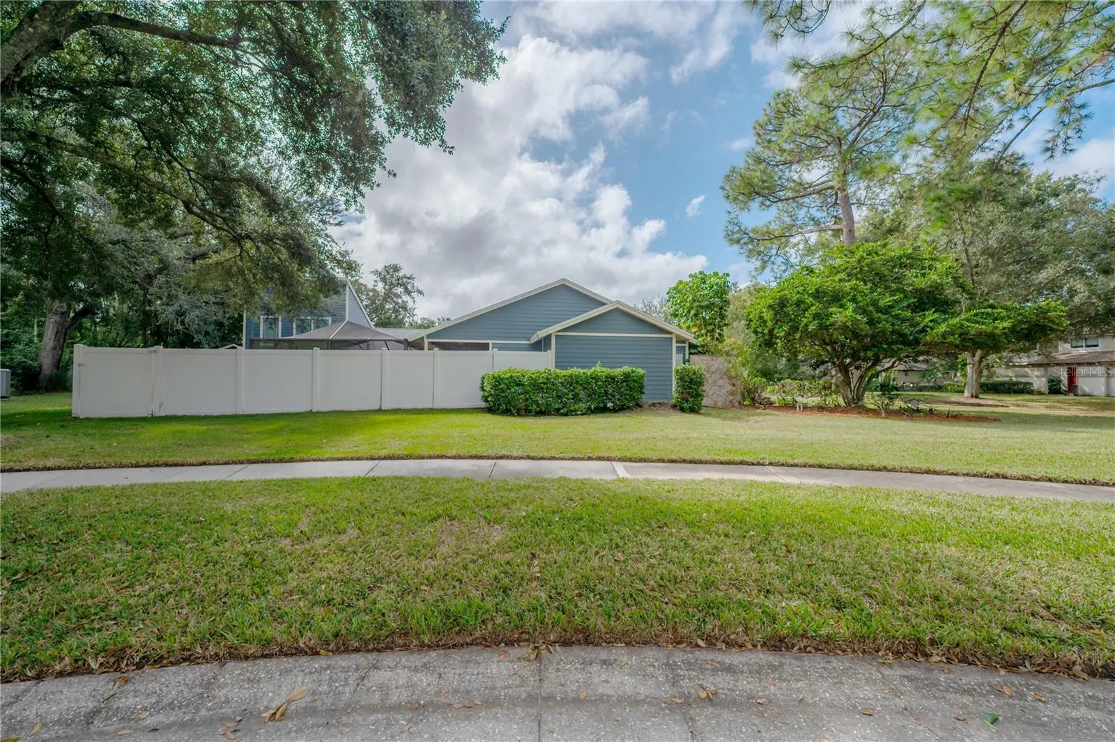 3341 FOXRIDGE CIR