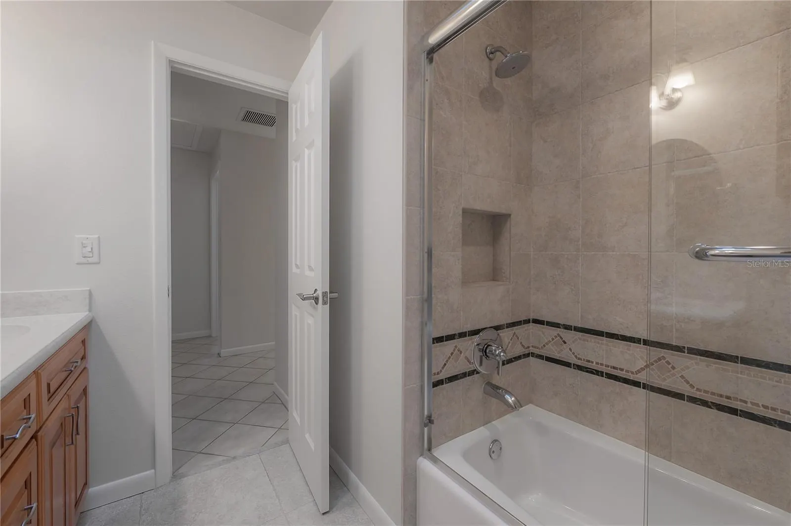 3341 FOXRIDGE CIR