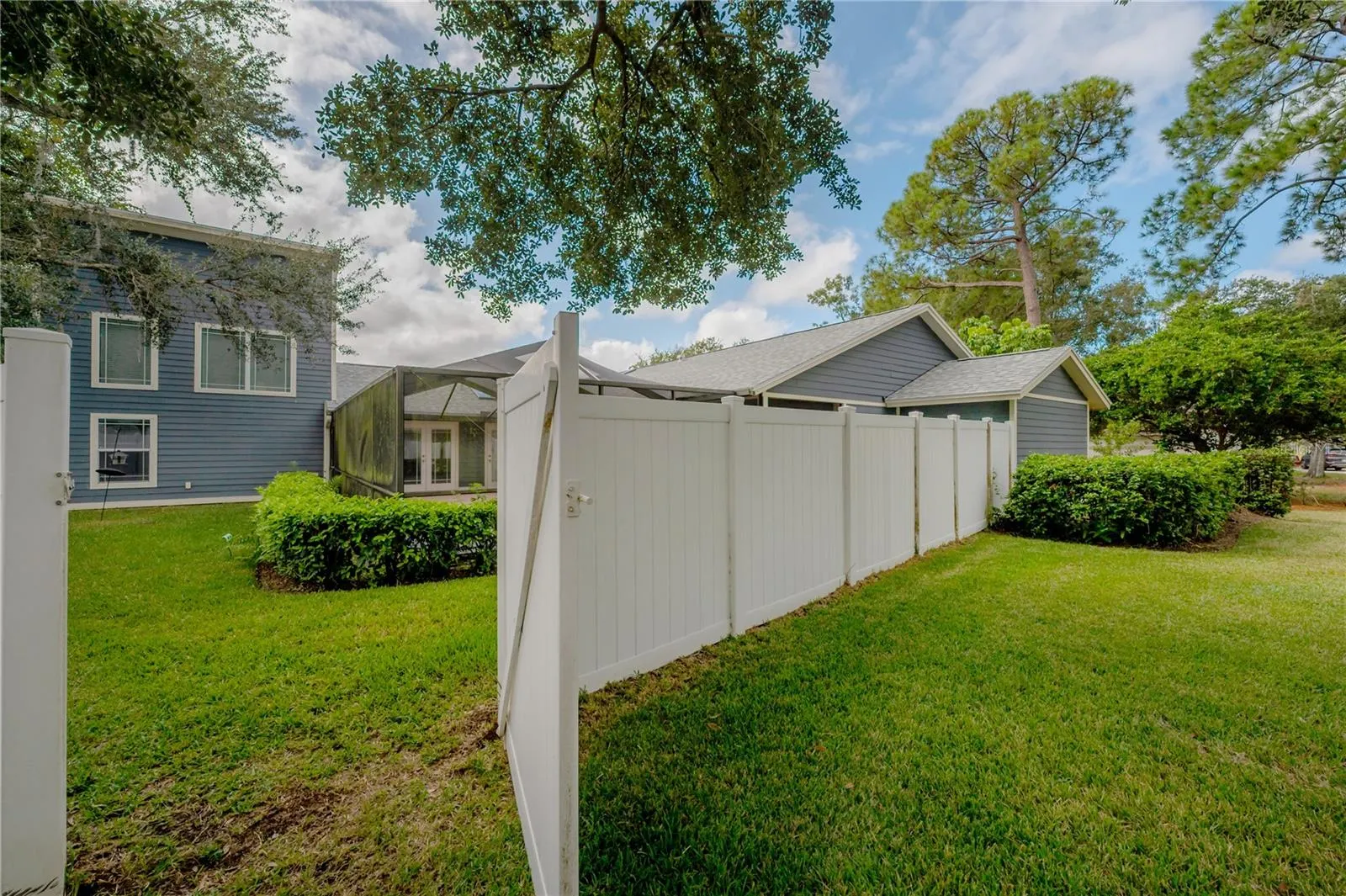 3341 FOXRIDGE CIR