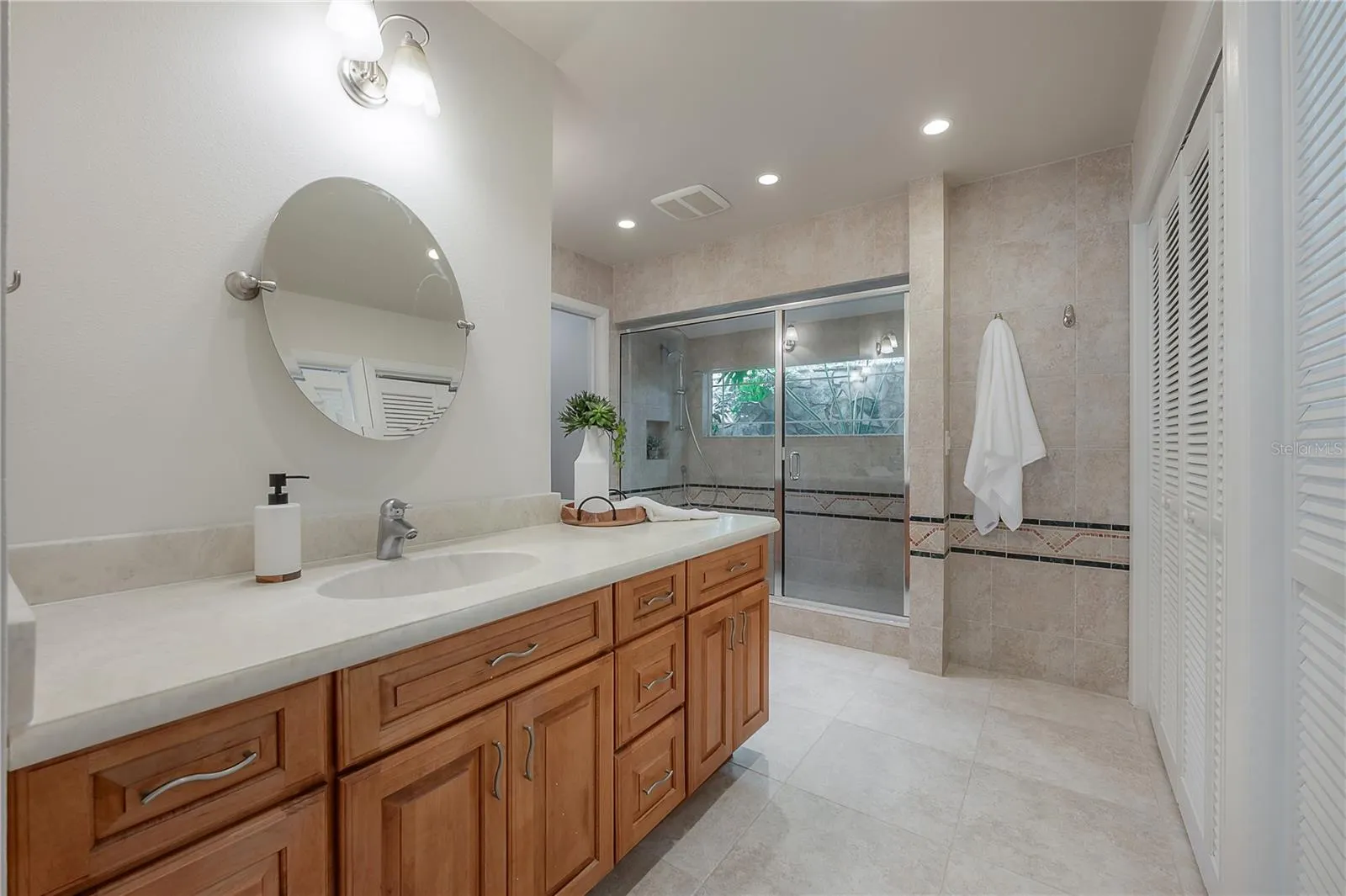 3341 FOXRIDGE CIR