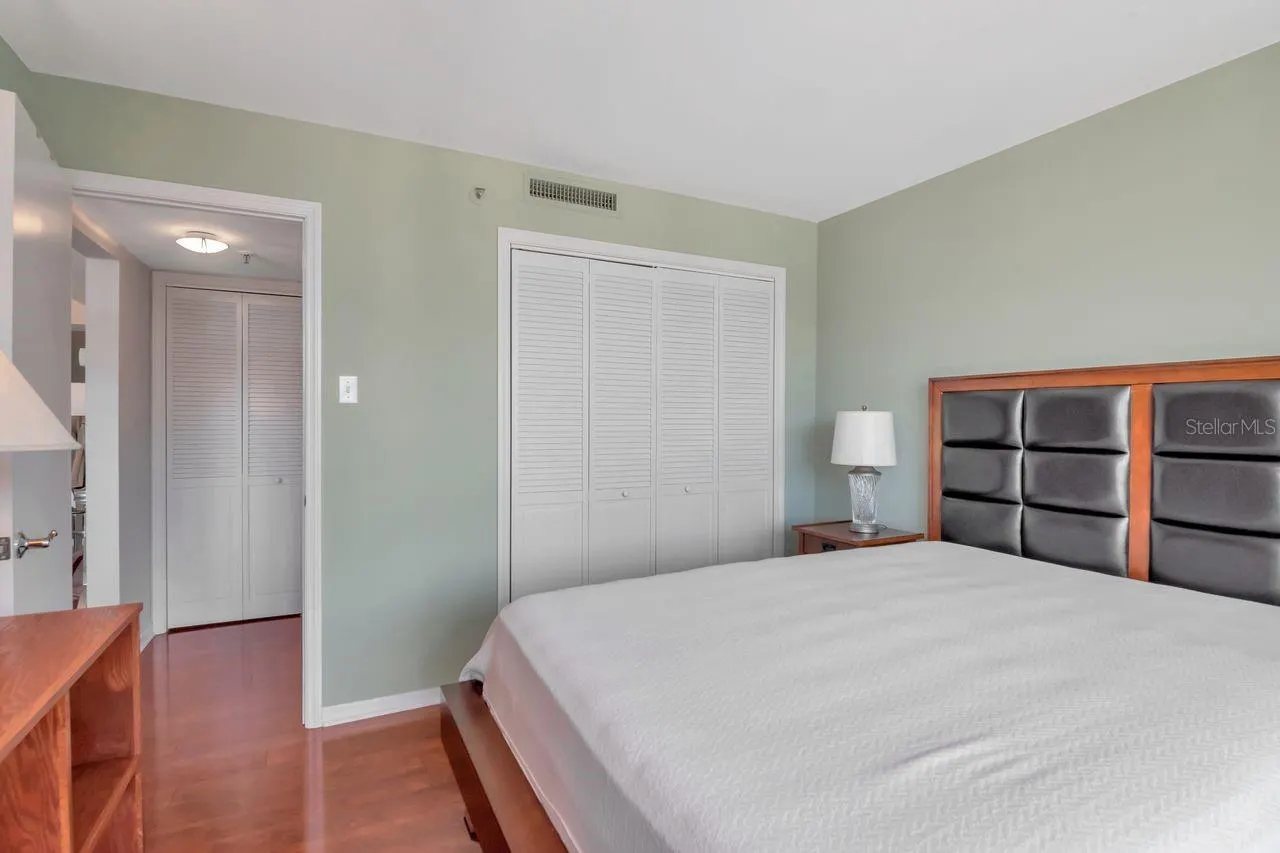 3211 W SWANN AVE #410, #410