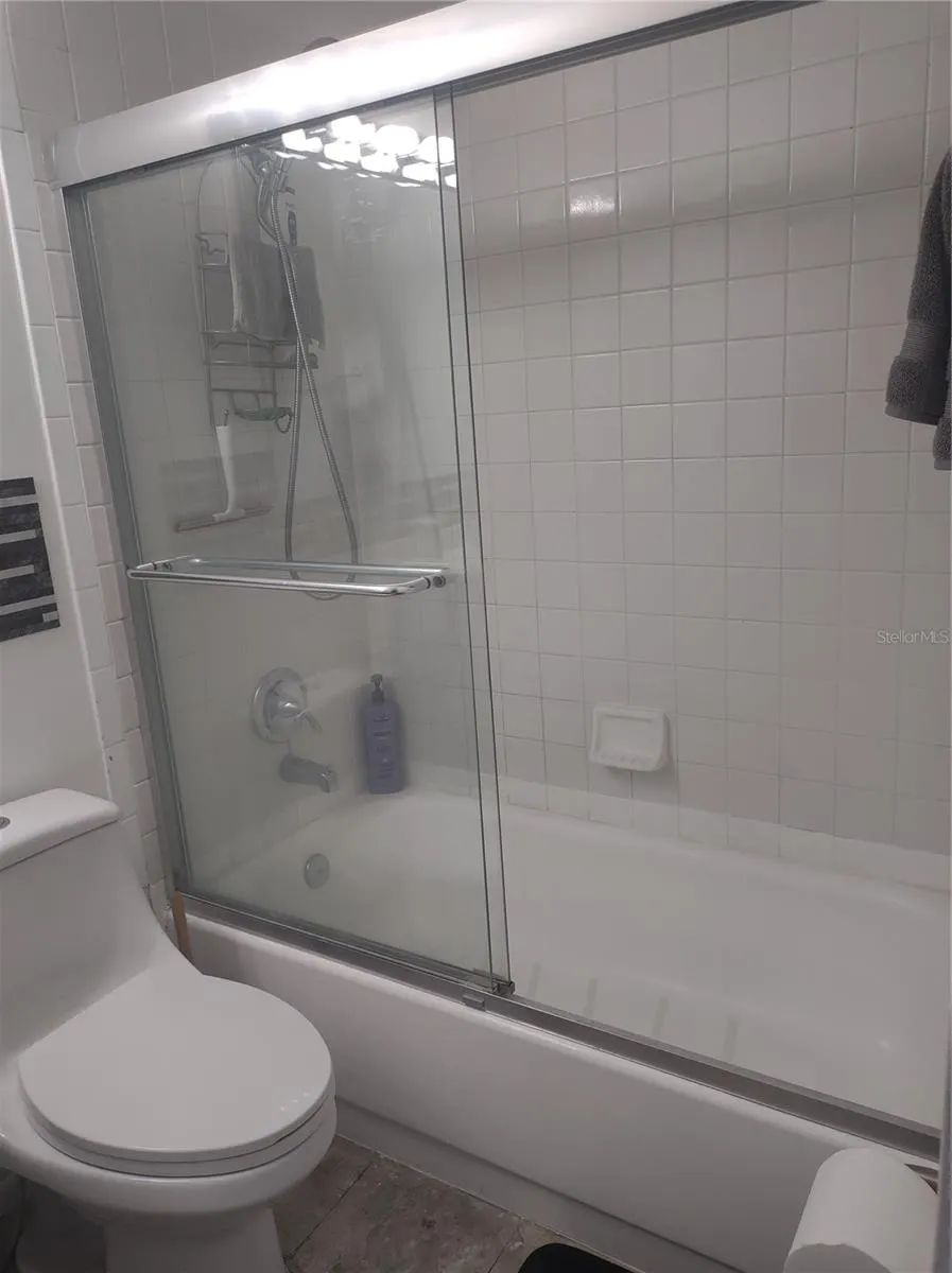 7210 N MANHATTAN AVE #1122, #1122