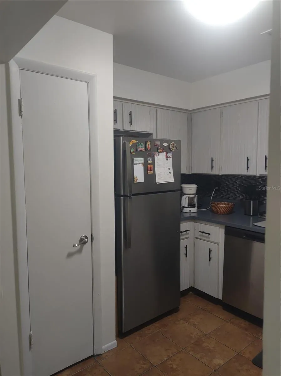 7210 N MANHATTAN AVE #1122, #1122