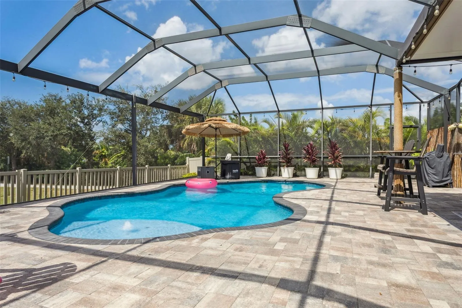 1520 YALE CASTLE CT