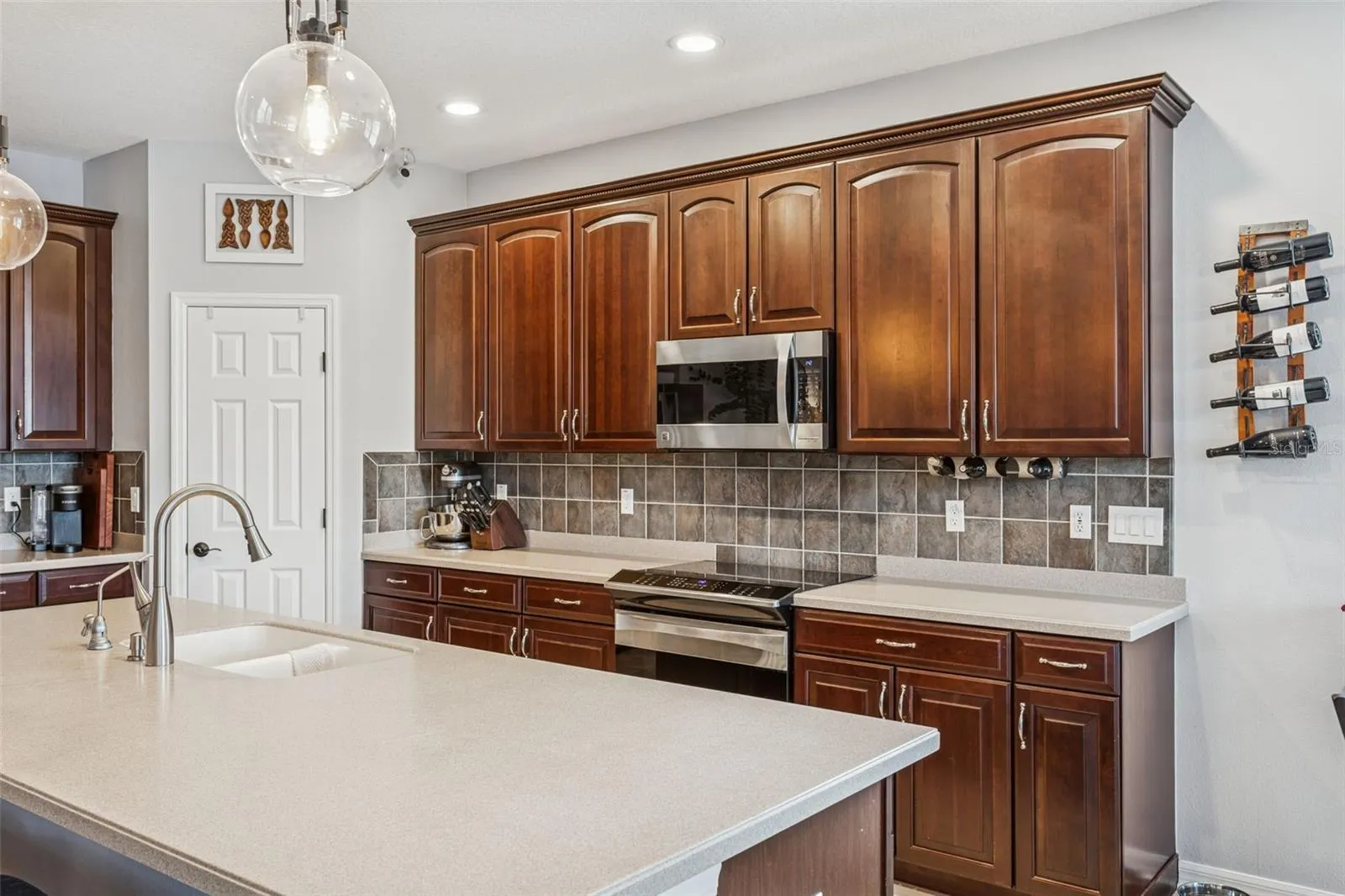 1520 YALE CASTLE CT