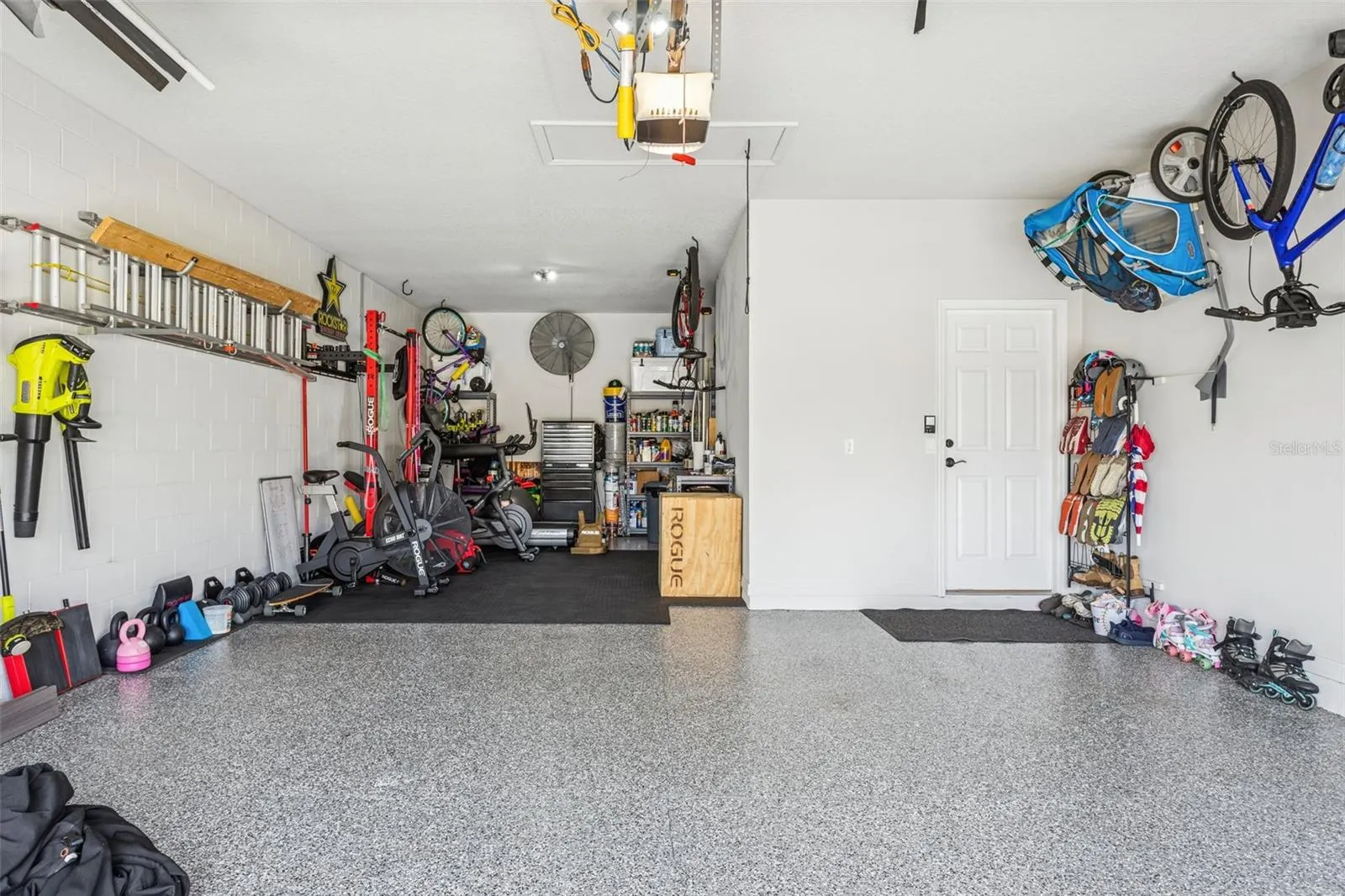 1520 YALE CASTLE CT