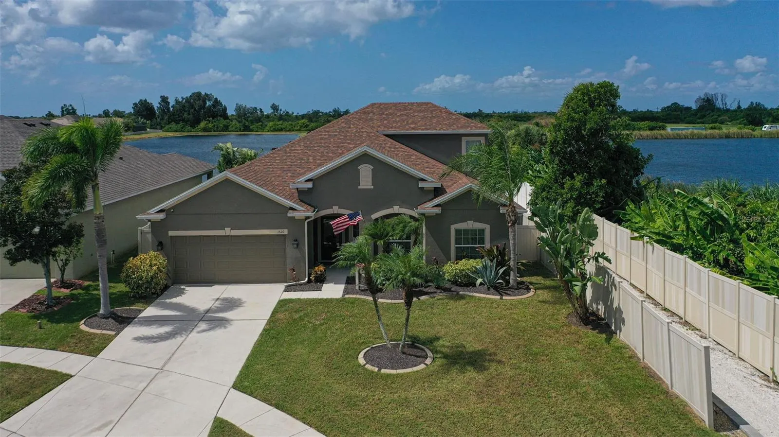 1520 YALE CASTLE CT