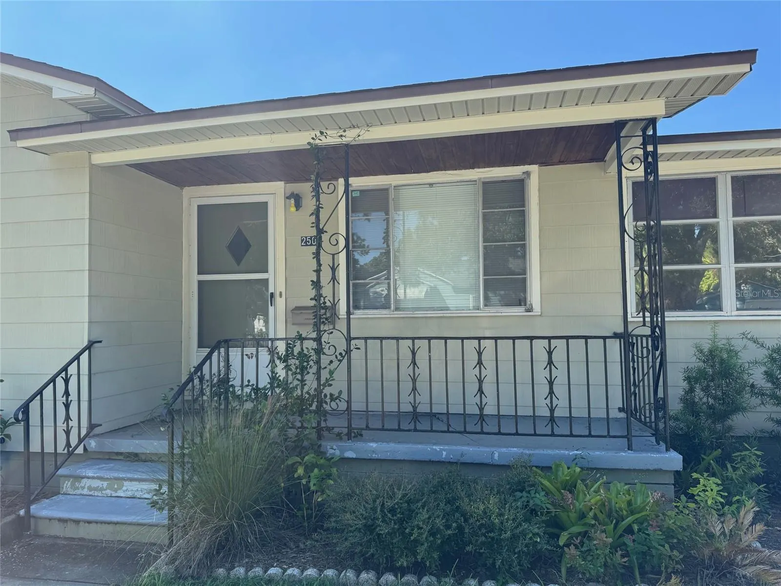 2500 14TH AVE N
