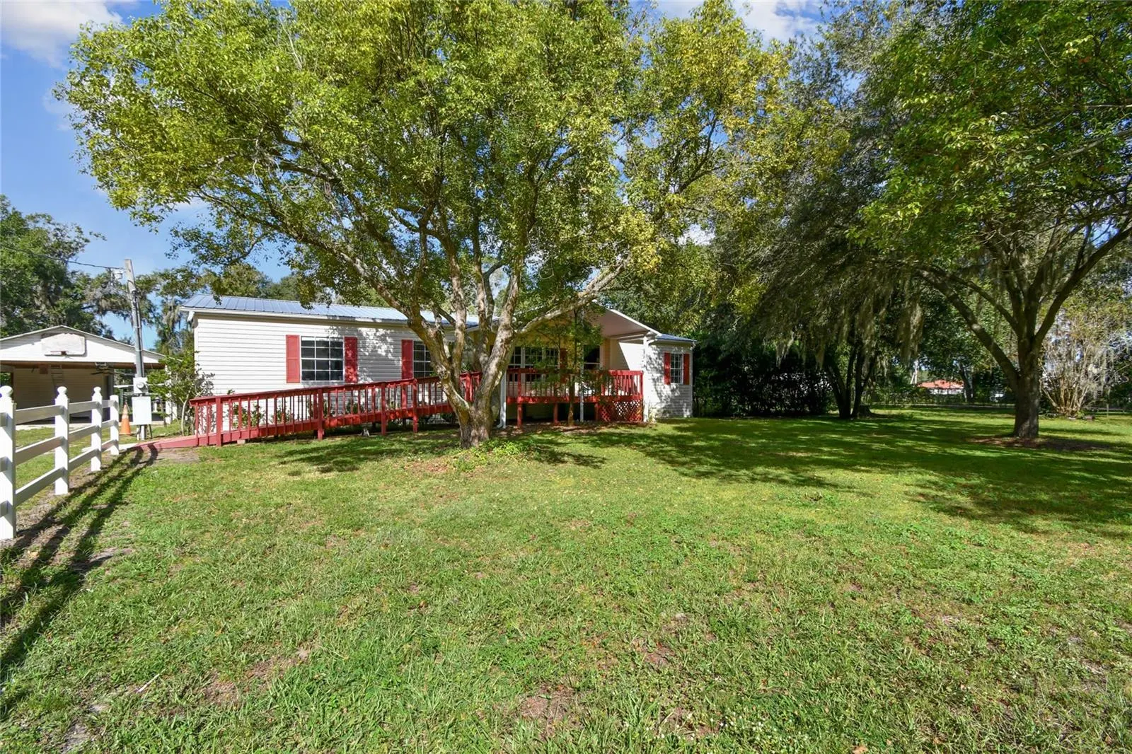 18818 HOLLY PINE TRL