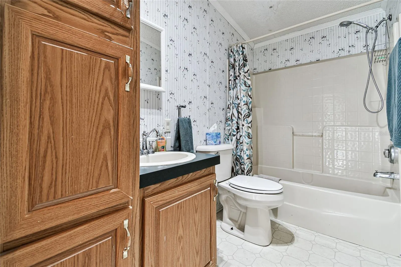 18818 HOLLY PINE TRL