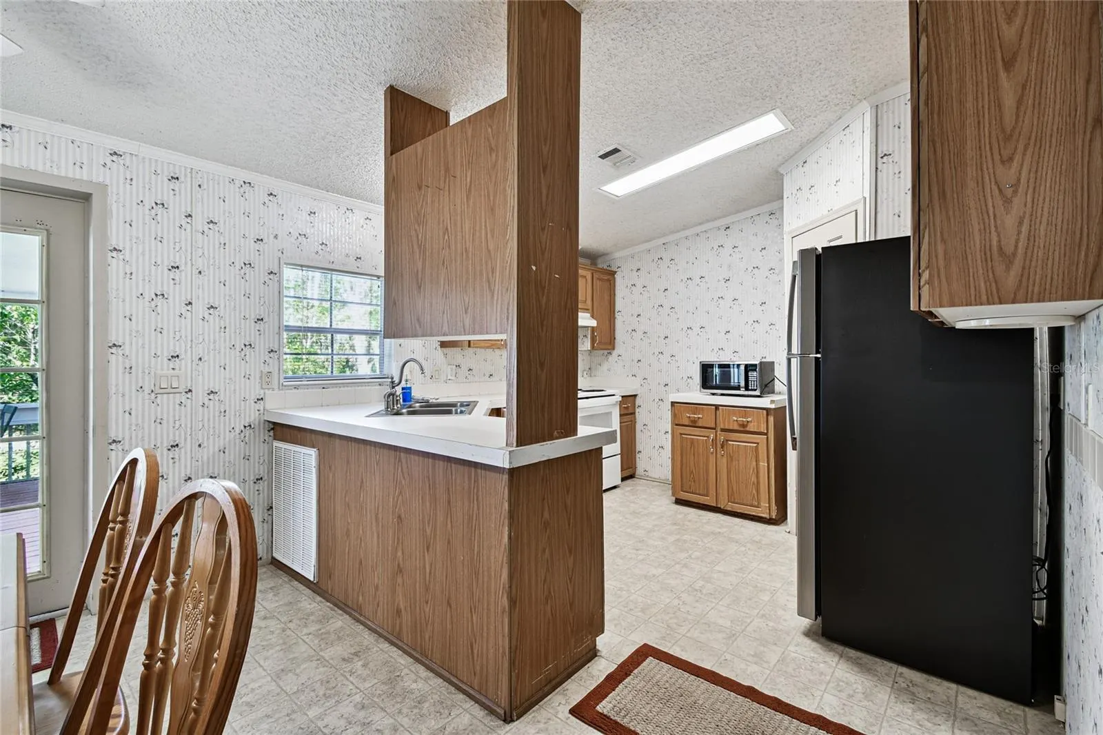 18818 HOLLY PINE TRL