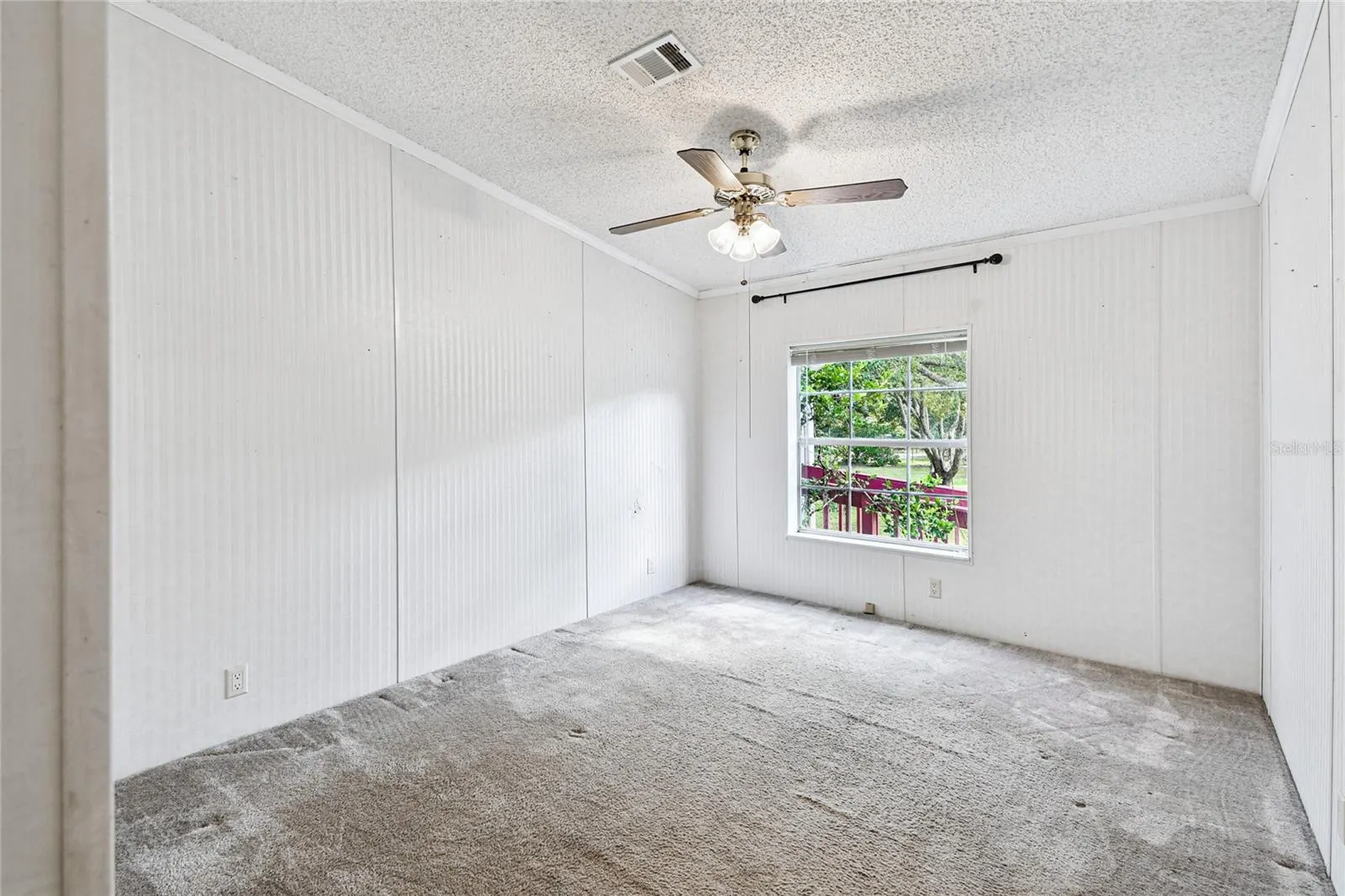 18818 HOLLY PINE TRL