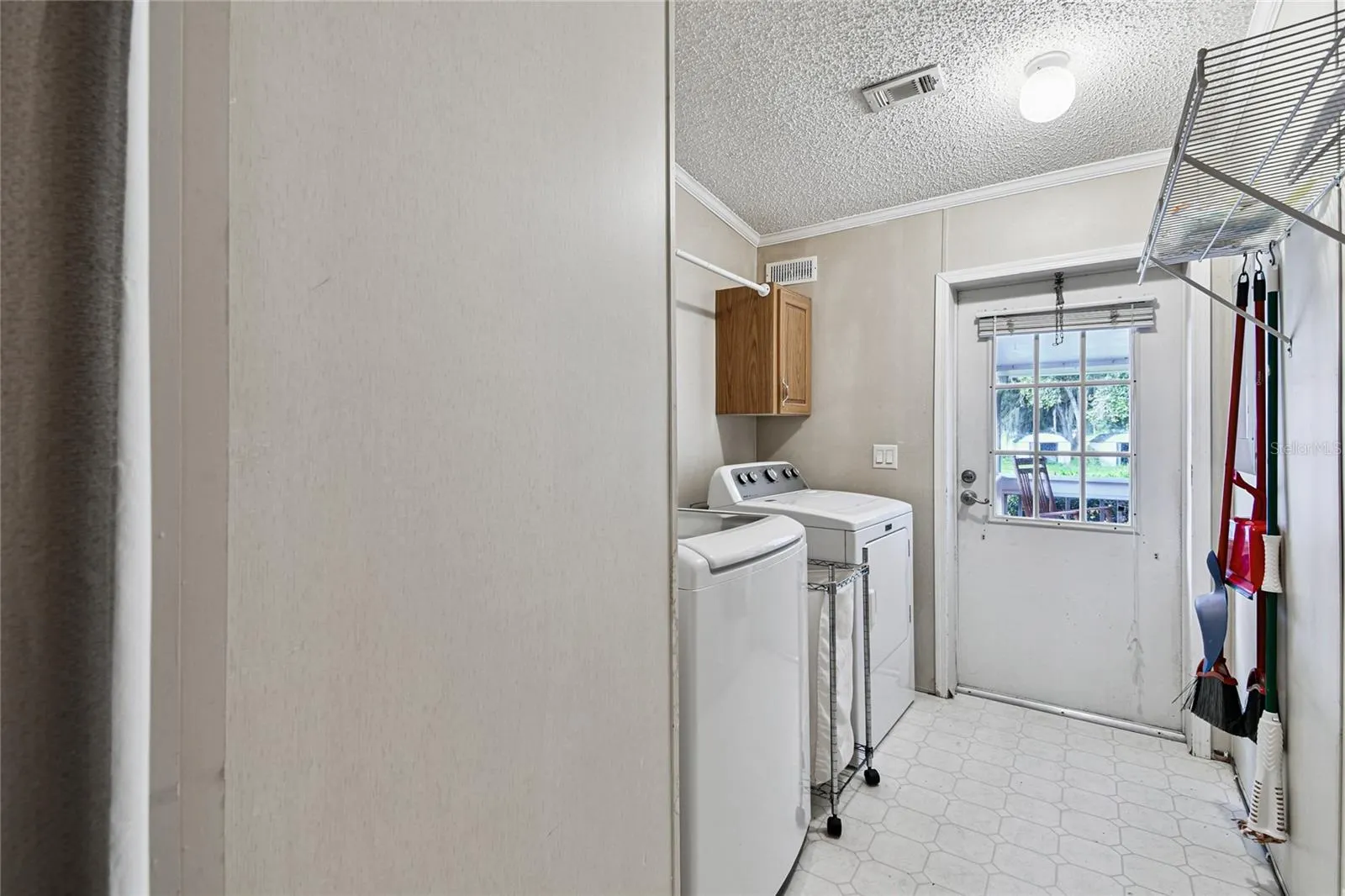 18818 HOLLY PINE TRL